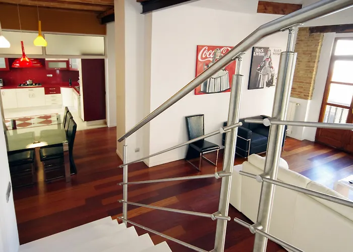 Kirei Apartment Merced